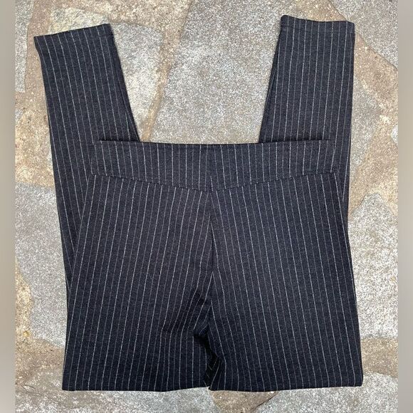 GAP HIGH RISE PINSTRIPE LEGGINGS CONCEALED SIDE ZIPPER CHARCOAL GRAY SIZE MEDIUM - Picture 5 of 10